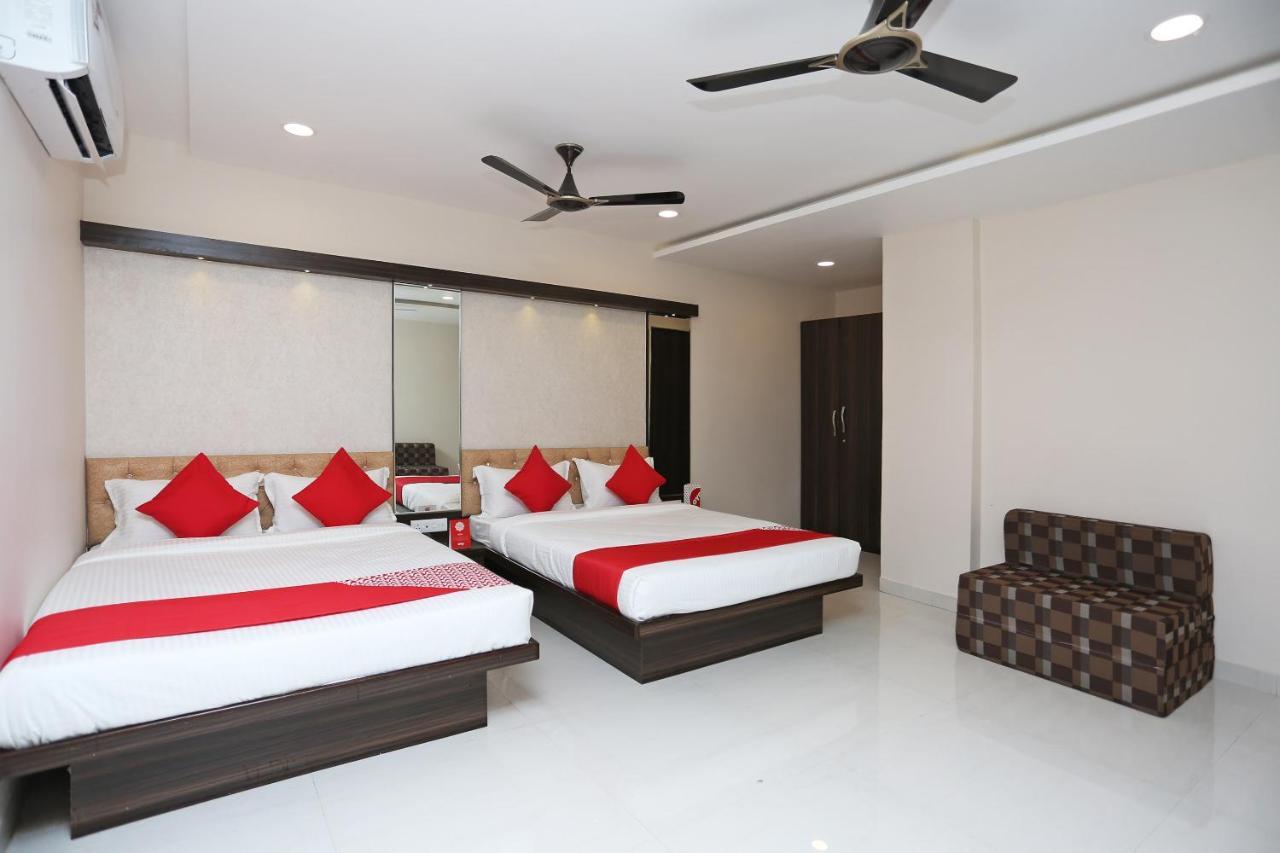 Oyo 15861 Hotel Shivganga Comfort Zone Rāipur Dış mekan fotoğraf