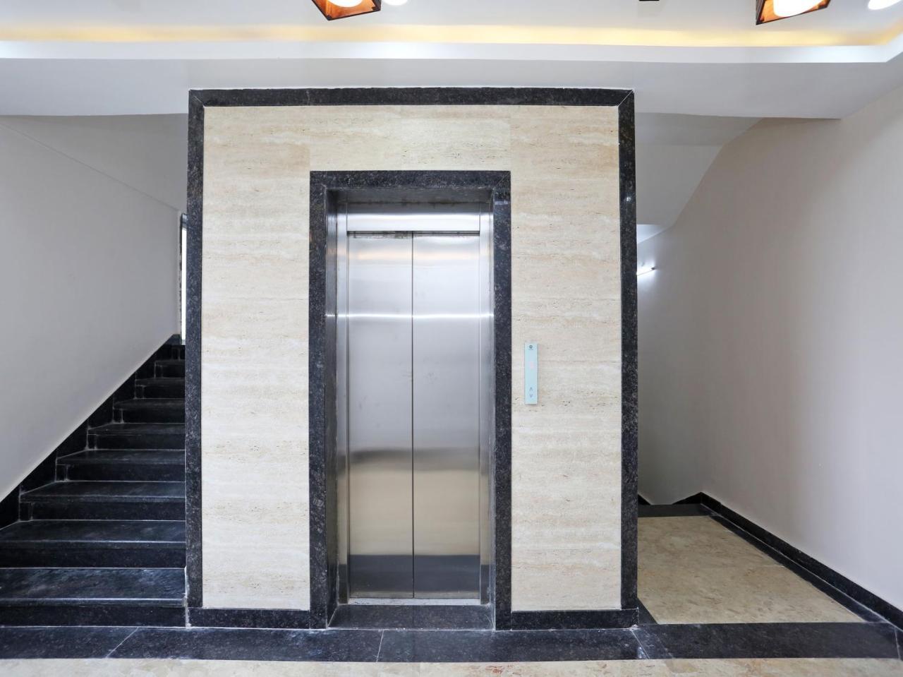 Oyo 15861 Hotel Shivganga Comfort Zone Rāipur Dış mekan fotoğraf