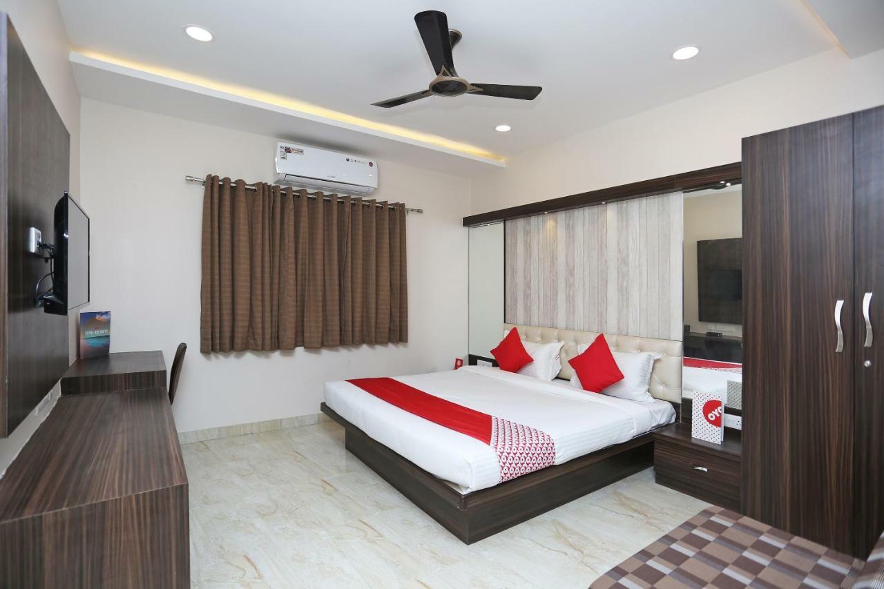 Oyo 15861 Hotel Shivganga Comfort Zone Rāipur Dış mekan fotoğraf