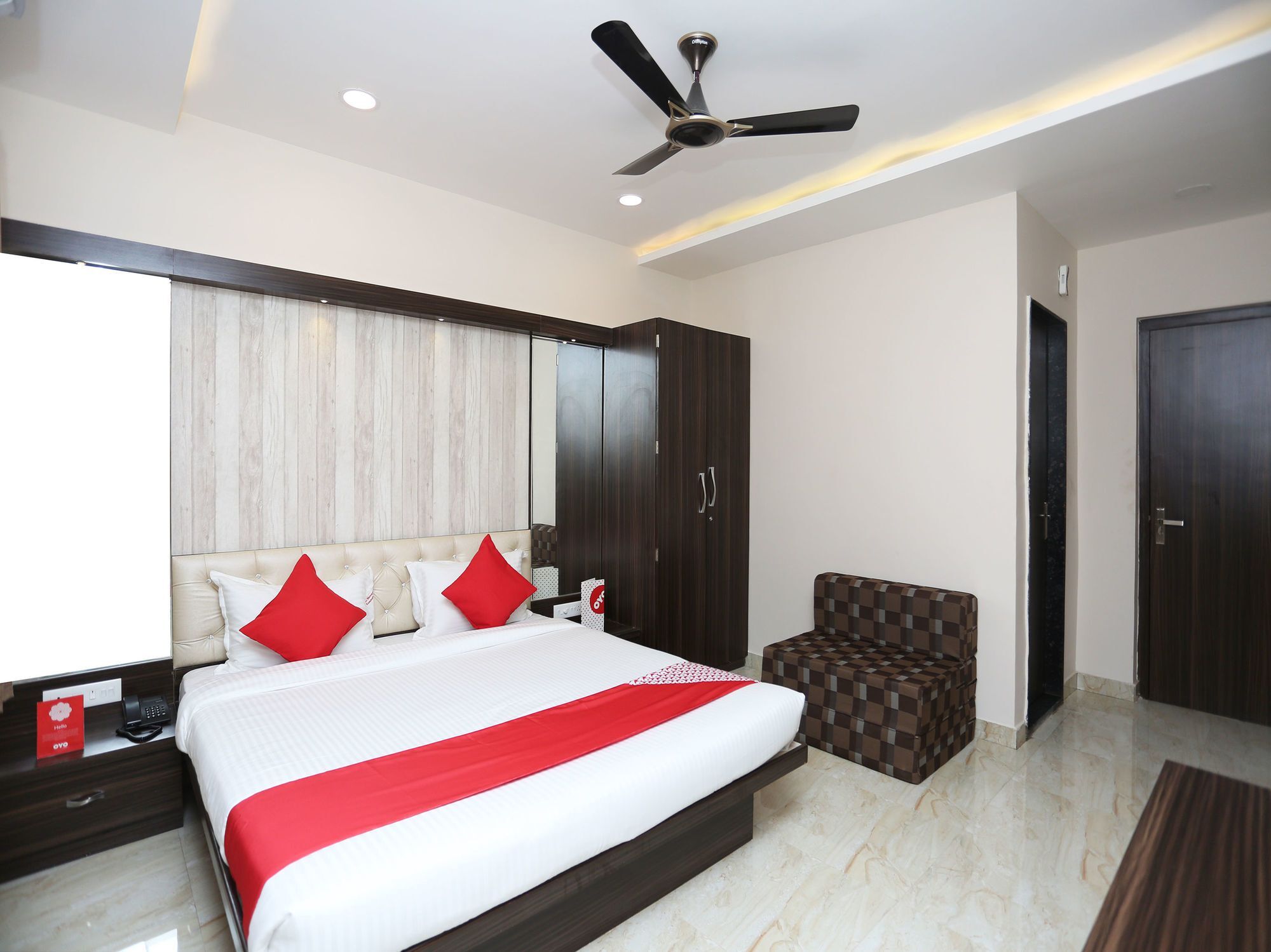 Oyo 15861 Hotel Shivganga Comfort Zone Rāipur Dış mekan fotoğraf